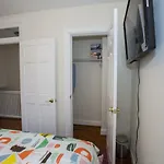 3-Min Walk To Petworth Metro Station ;10 Mins To Convention Center: Private Cozy And Quiet Bedroom And Bathroom